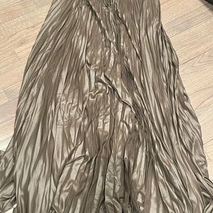 Bcbg gold pleated skirt